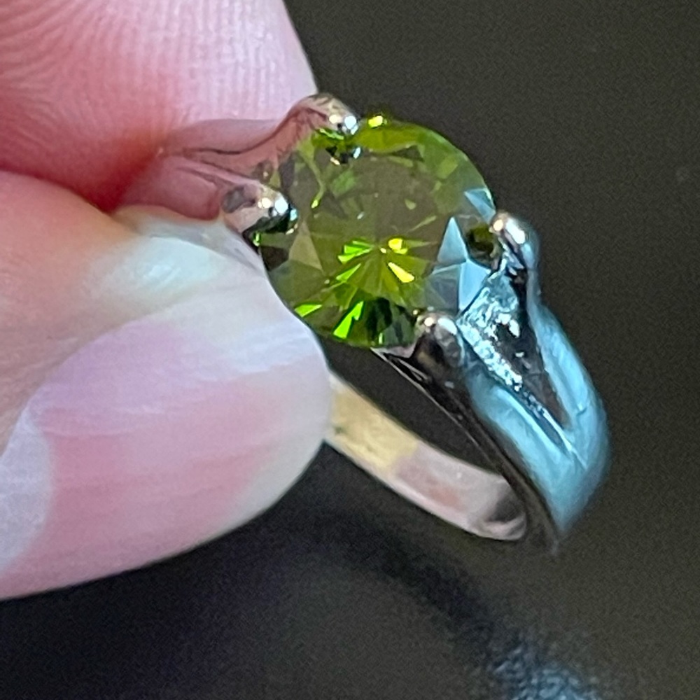 Oliver green cubic zirconia S925 silver ring size 7 - Picture 6 of 8